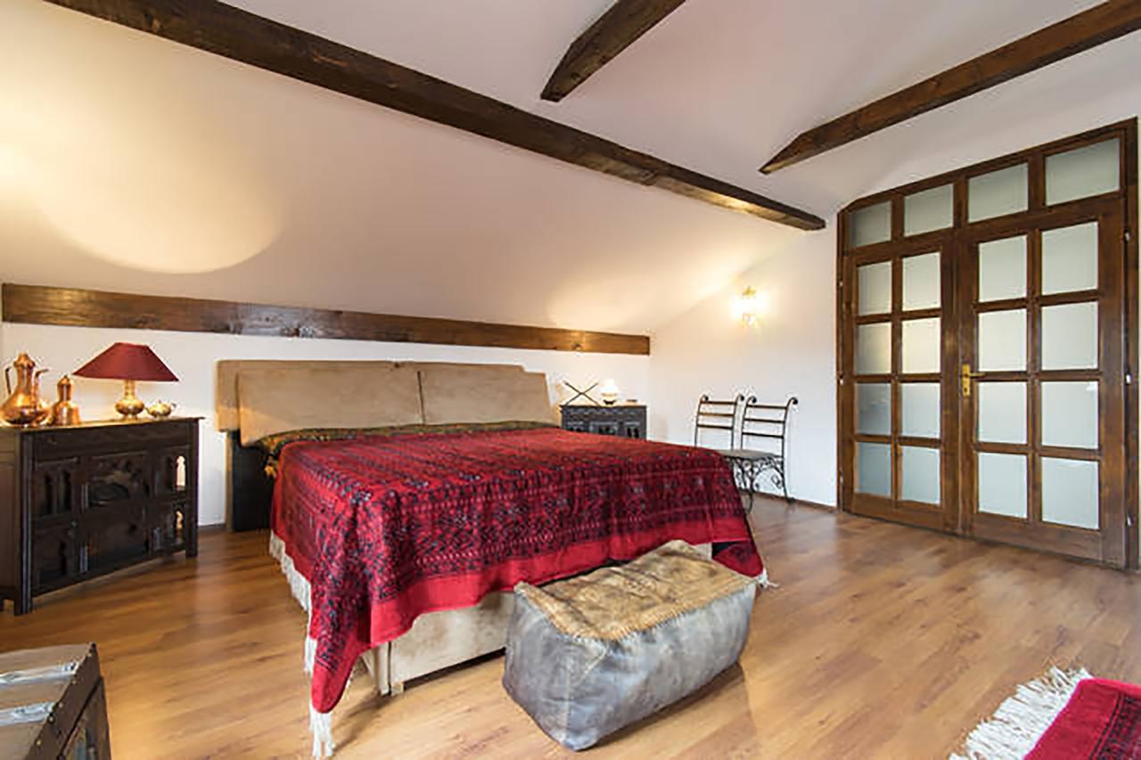 Old Town Apartment Сараево Экстерьер фото